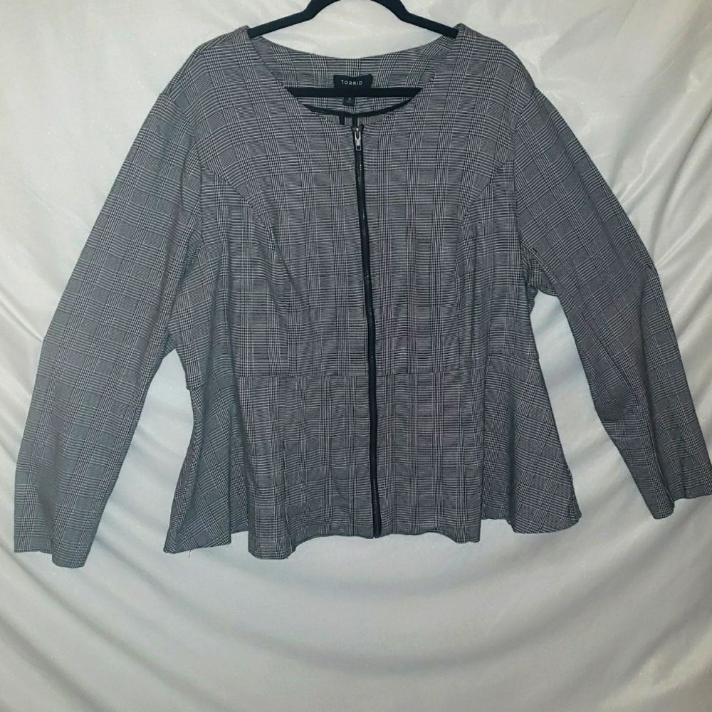 Torrid Black White Herringbone Plaid Career Long Sleeve Full Zip Flared Jacket